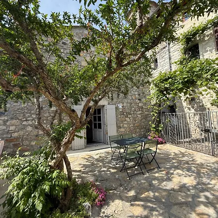 Feriehus Le Jardin Des Estugnes *