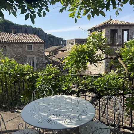 Le Jardin Des Estugnes Vogue